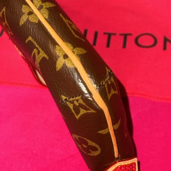 Louis Vuitton x Takashi Murakami Lizard Monogram Cerises Pochette cherry 🍒 bag - Picture 11 of 16